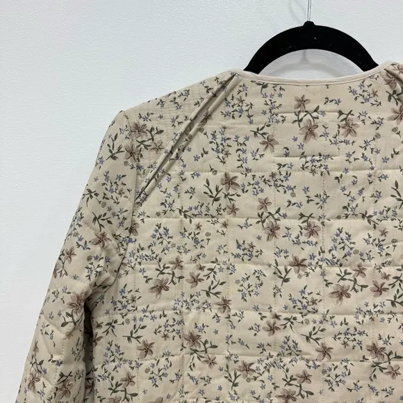 Blank NYC Dainty Floral Quilted Crop Jacket Cream Size Small Full Zip