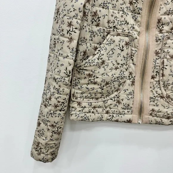 Blank NYC Dainty Floral Quilted Crop Jacket Cream Size Small Full Zip