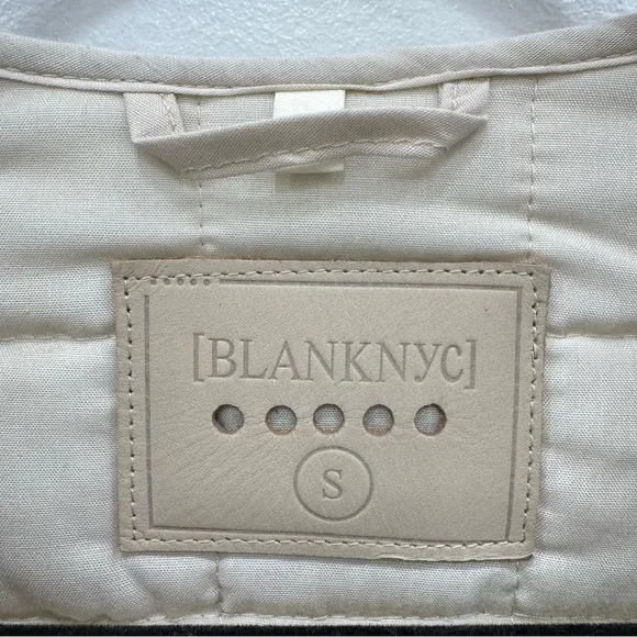 Blank NYC Dainty Floral Quilted Crop Jacket Cream Size Small Full Zip