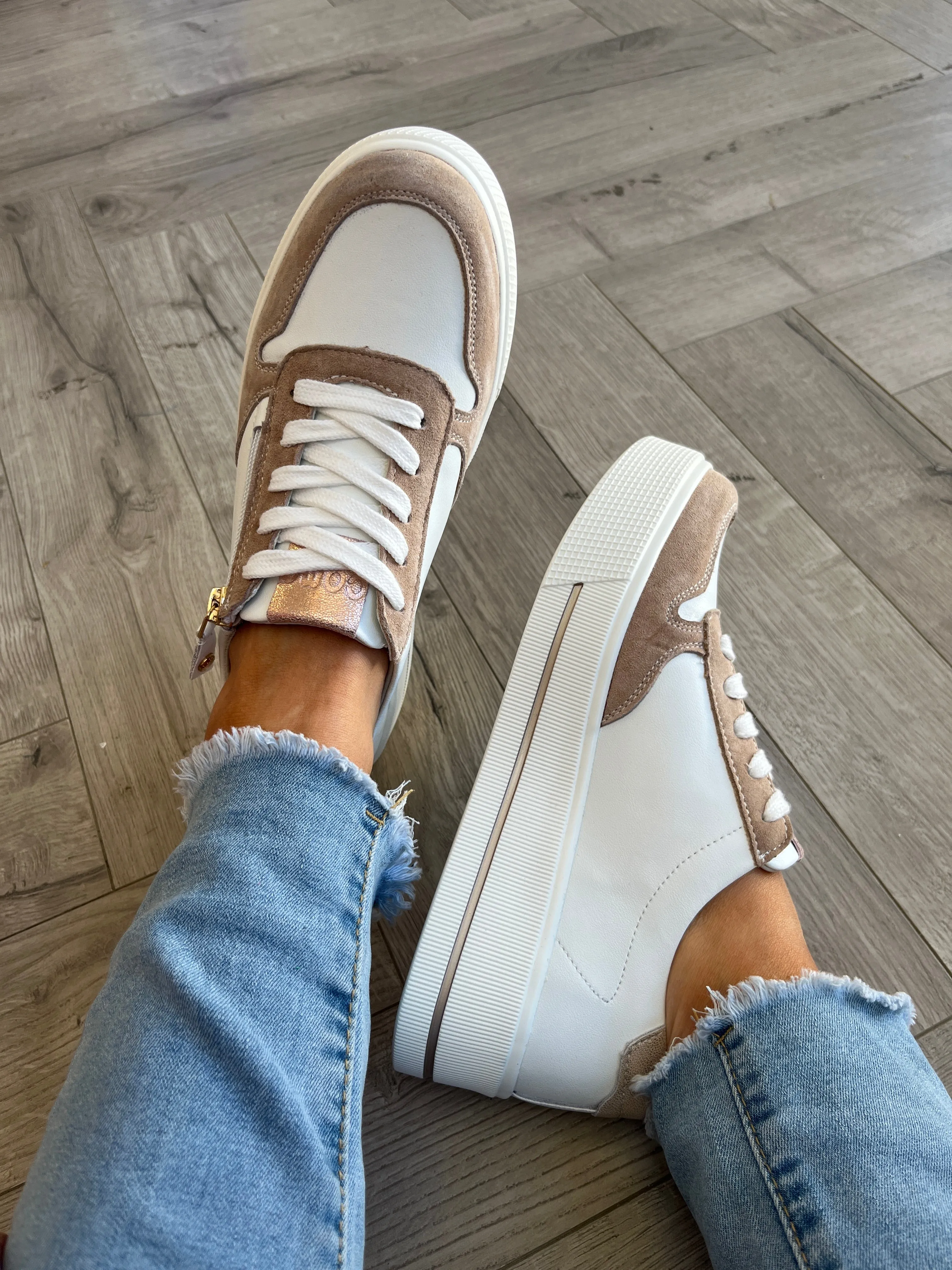 Cora Trainer