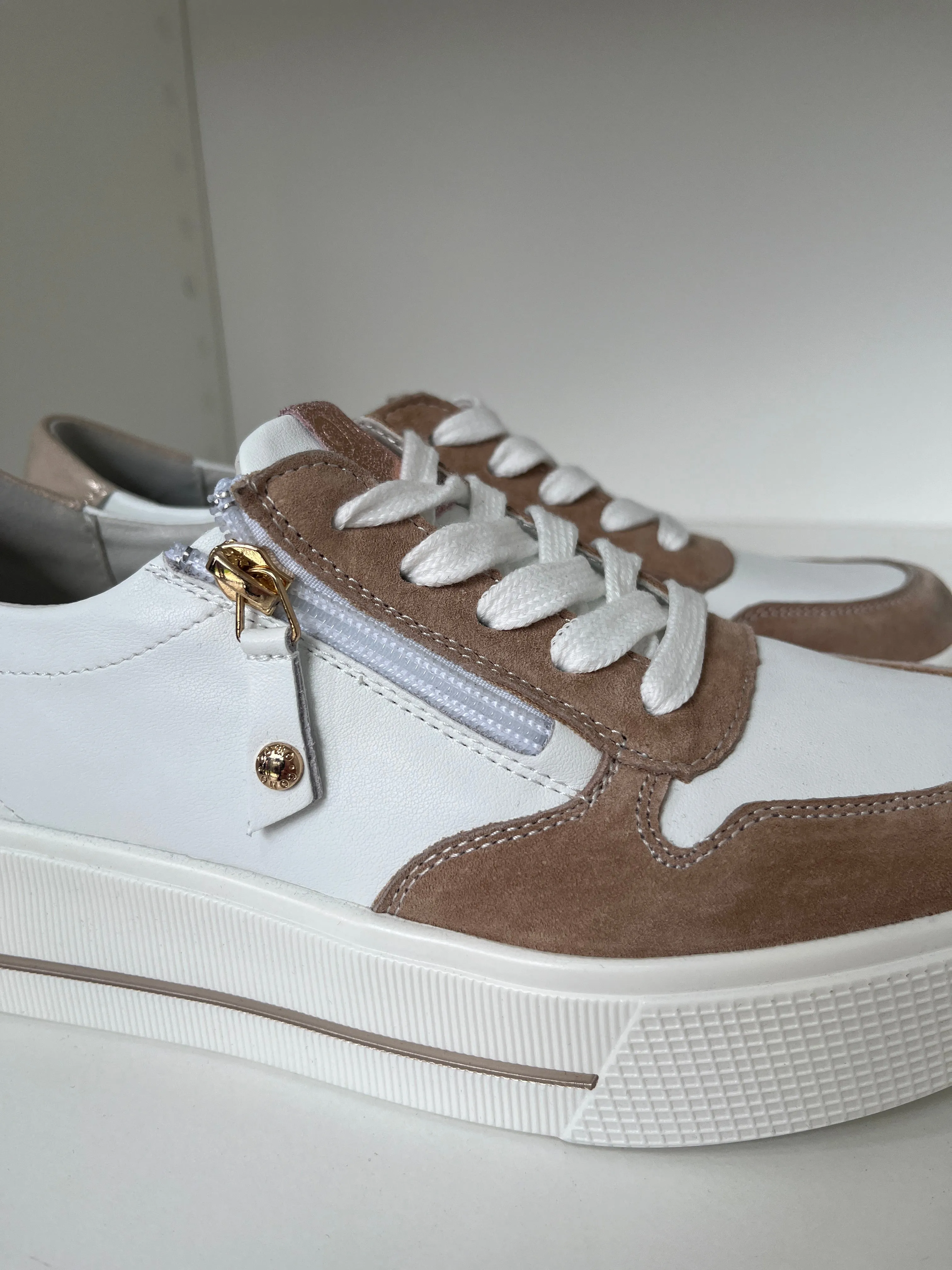 Cora Trainer