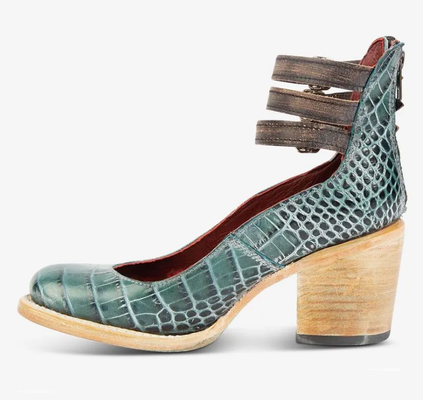 Double-Strap Block Heels | Brown | Vintage and Comfortable