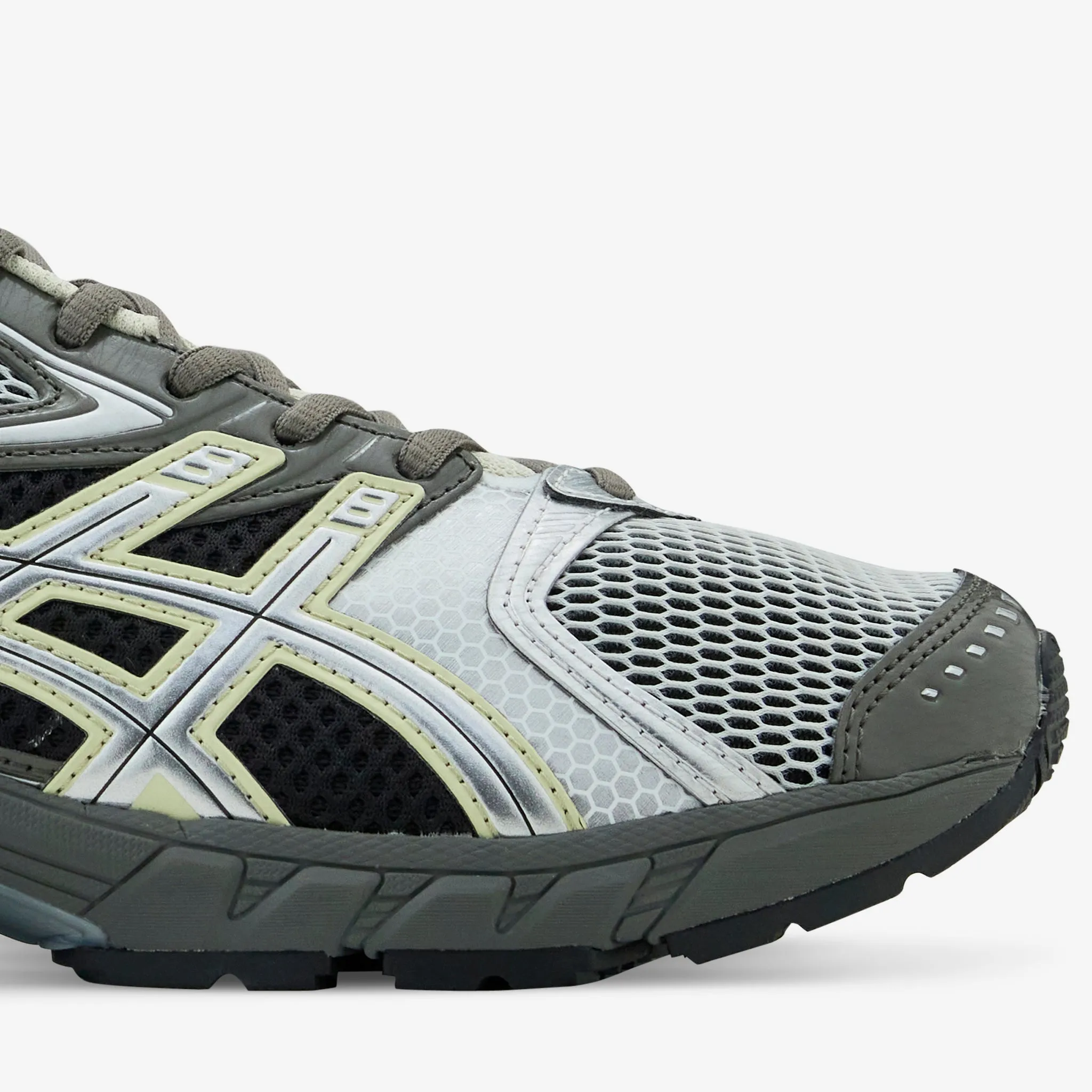 Gel-DS Trainer 14 Truffle Grey | Pure Silver
