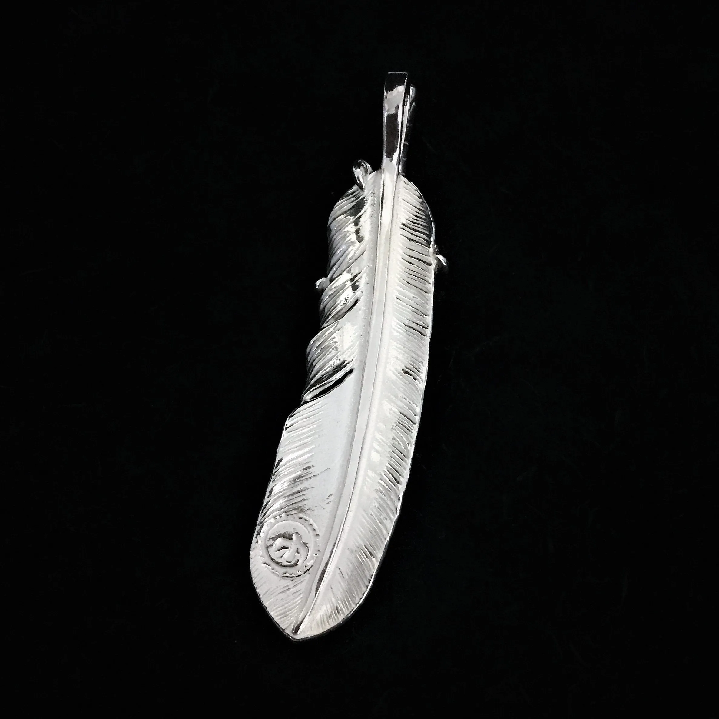 Goros Feather With Silver Claw - Facing Left