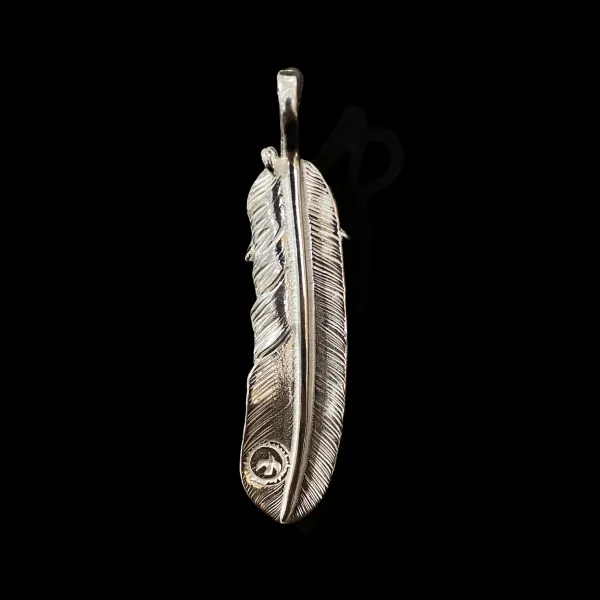 Goros Feather With Silver Claw - Facing Left