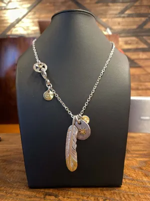 Goros Gold Tip Feather, Metal Pendant(S), K18 Sun Metal(S) With Small Cornered Chain With Wheel