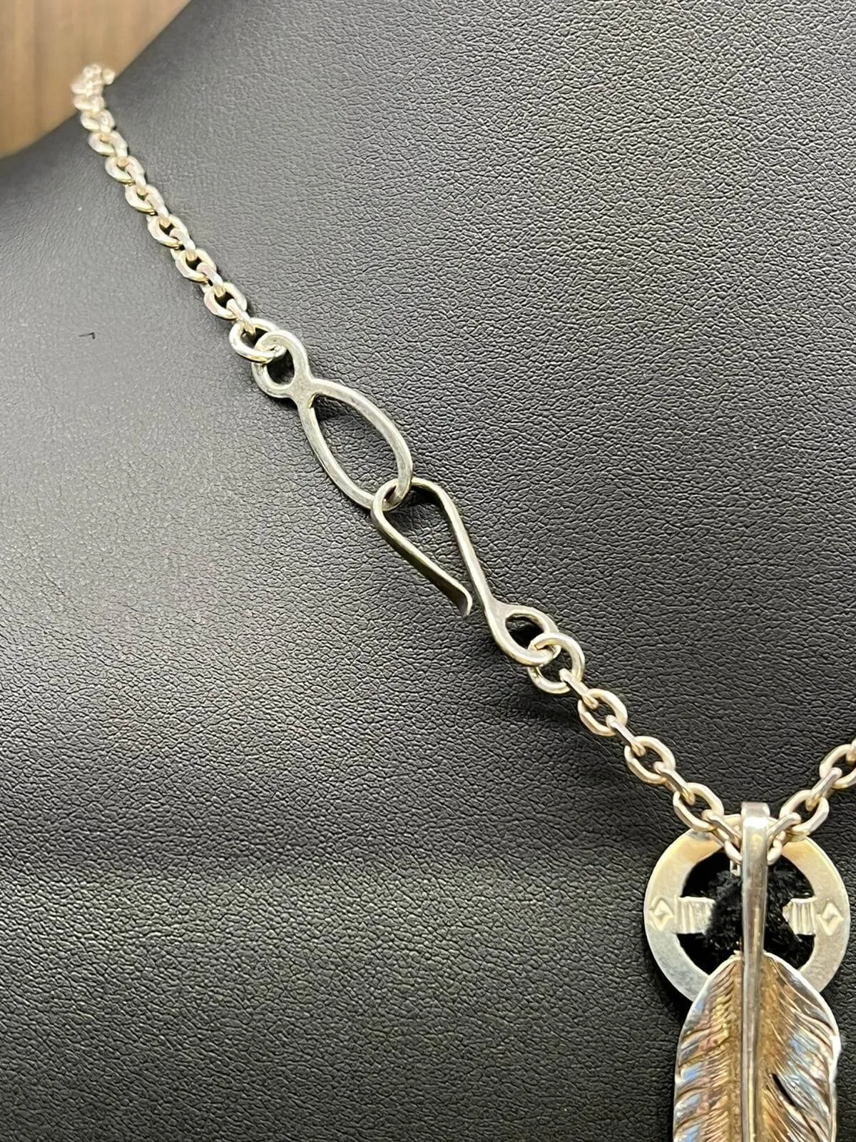 Goros Plain Feather With Silver Wheel Setup