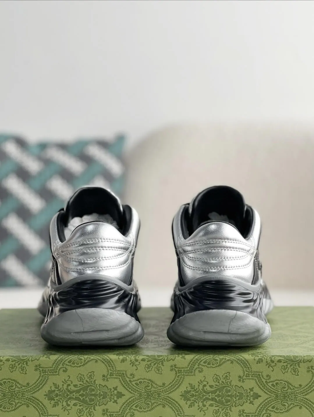Gucci Ripple Trainer Gray Black