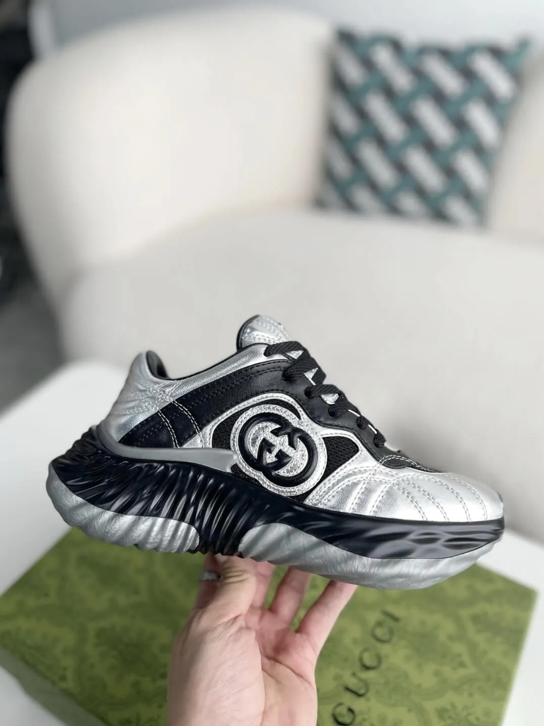 Gucci Ripple Trainer Gray Black