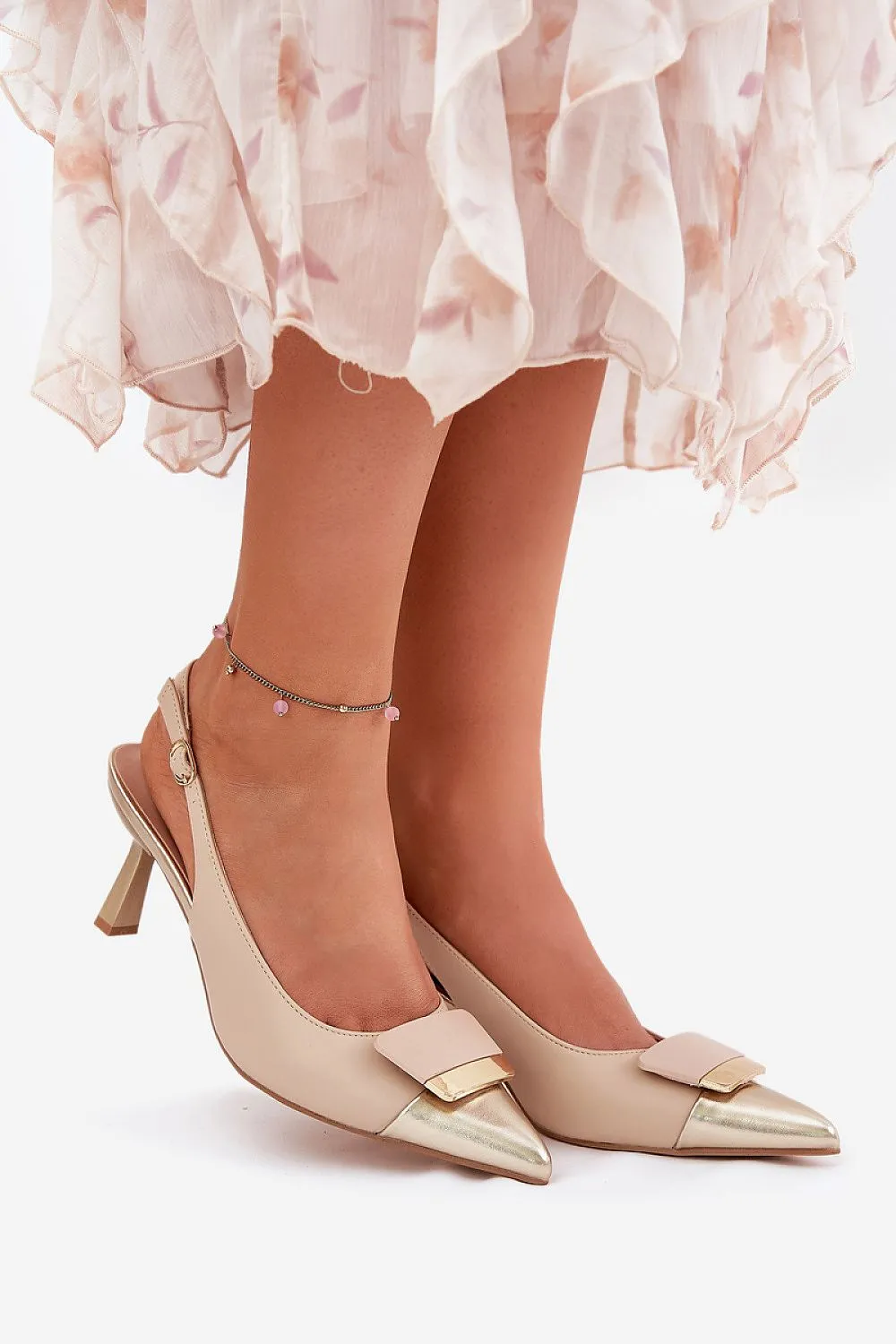 High heels Step in style