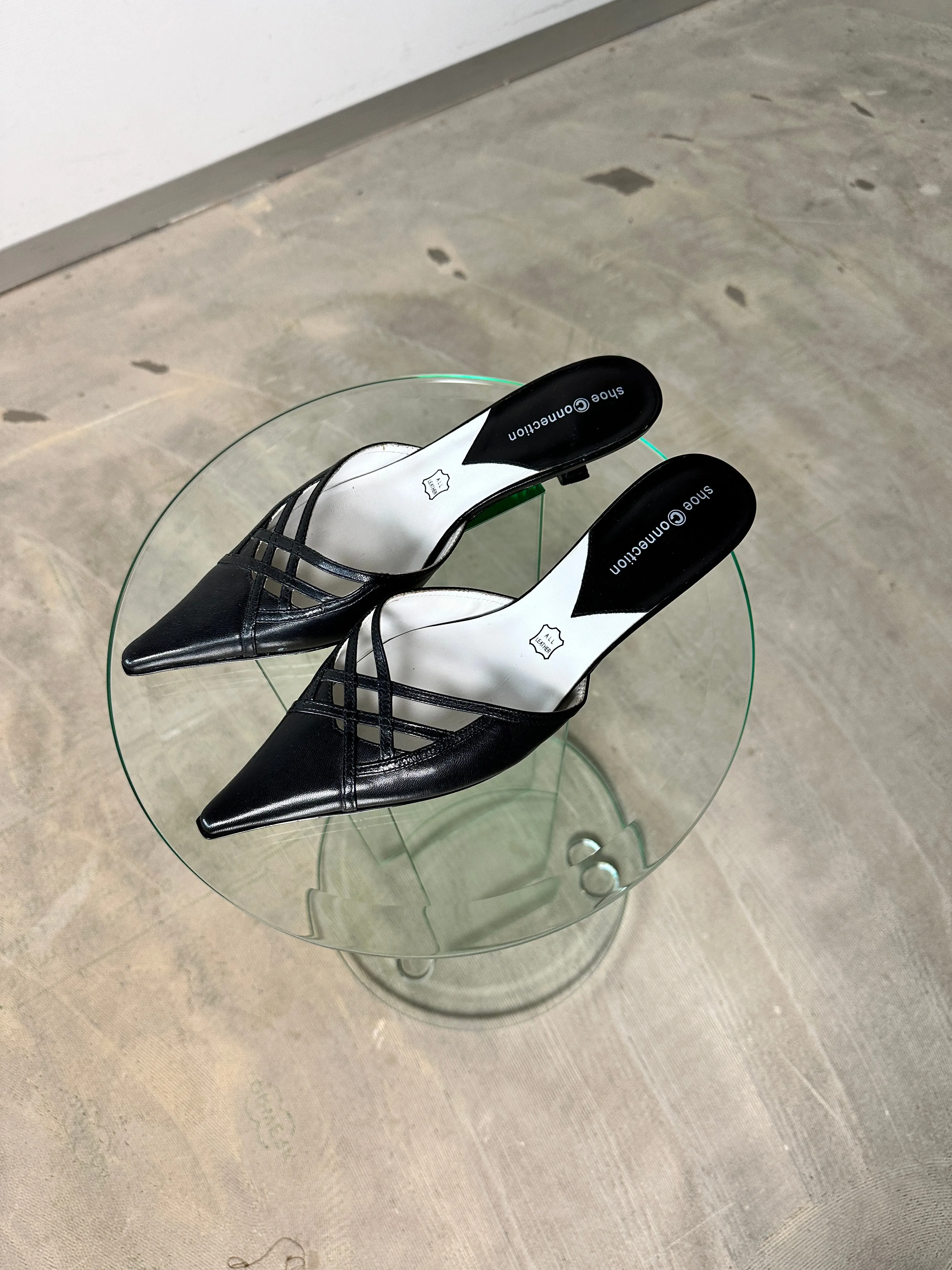 Leather mules | Black