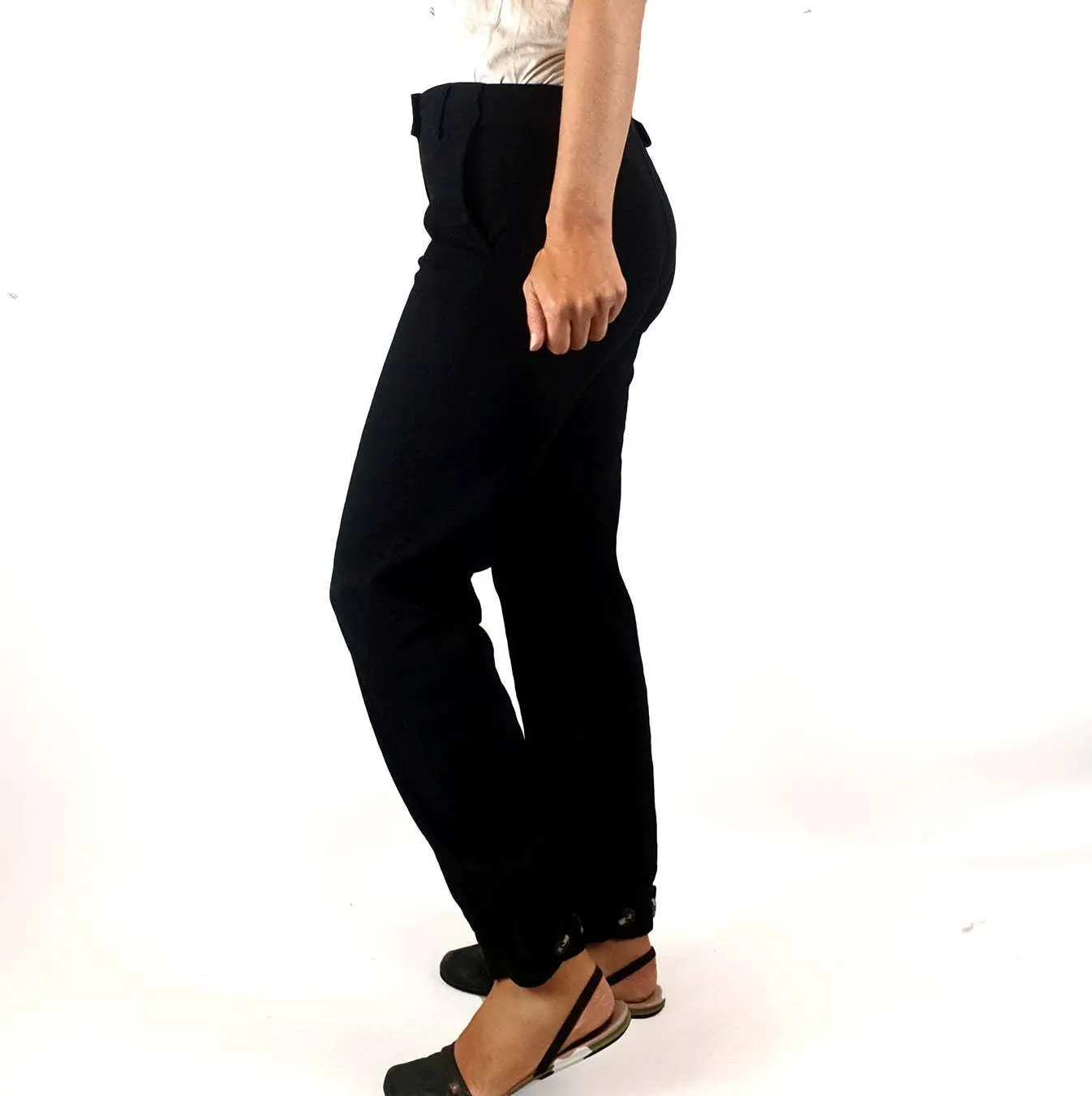 Lush cotton mix straight leg pants with unique button detail size 10 (tiny fit, best fits size 8)