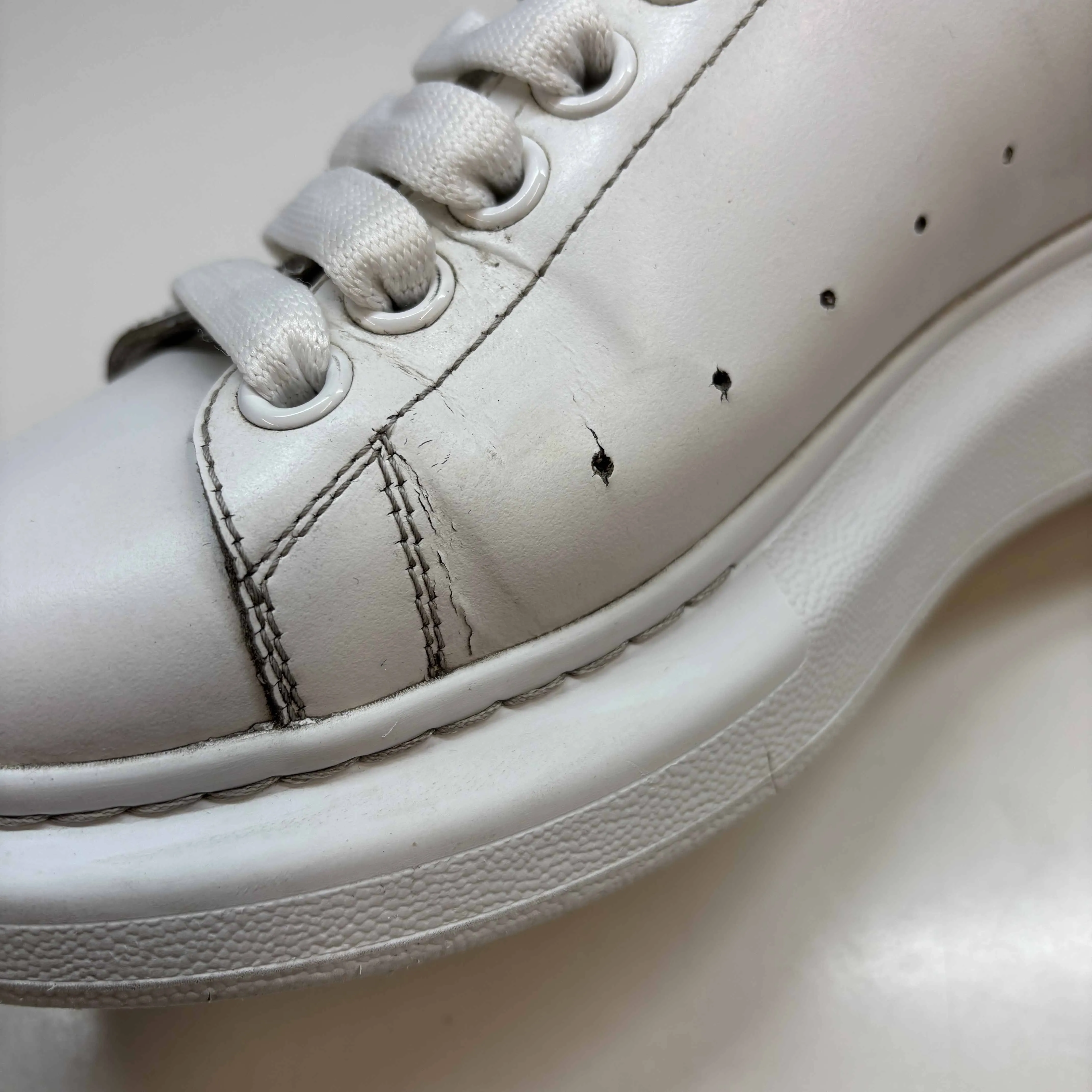 Men's Oversized Low Trainers White Size EU 40 / UK 6