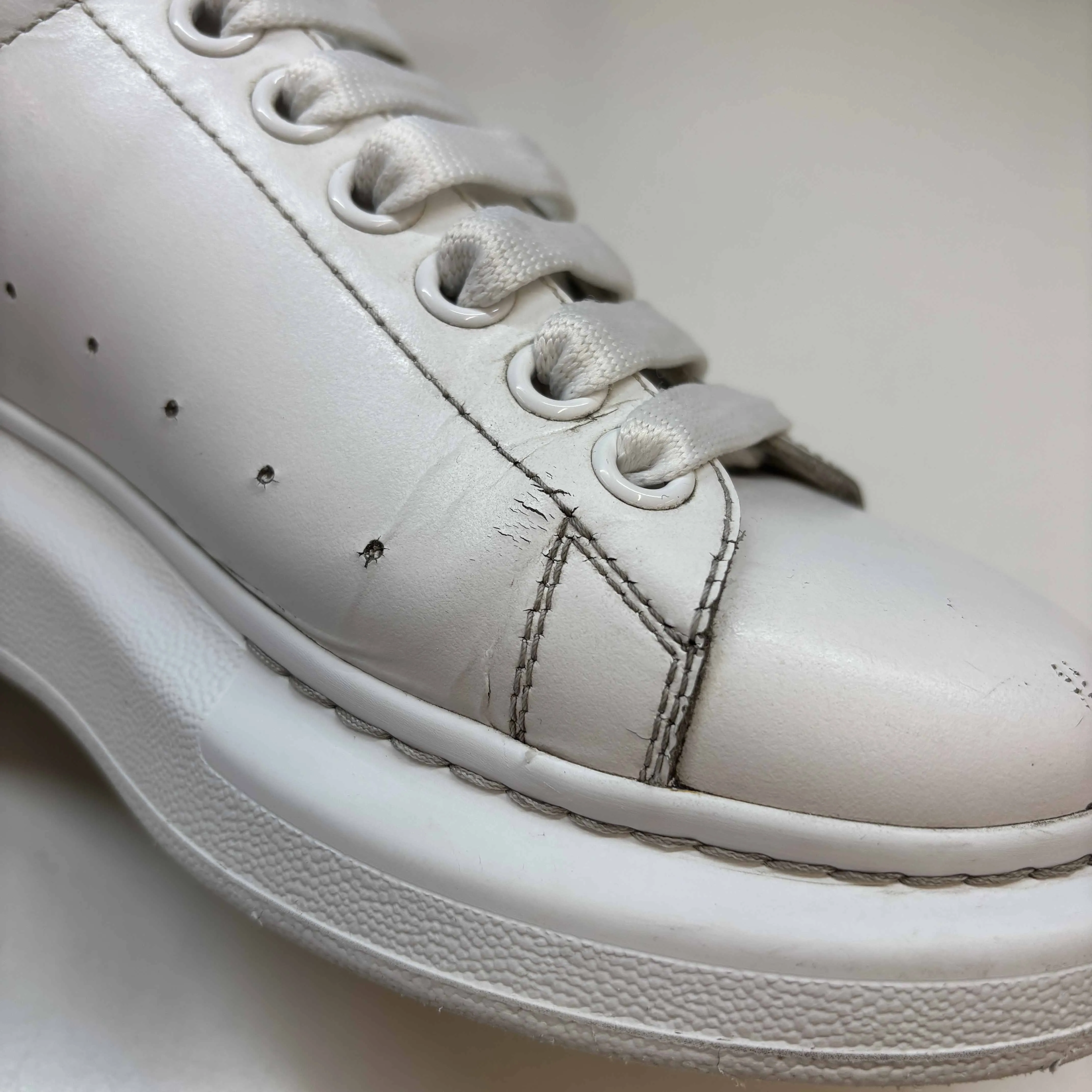 Men's Oversized Low Trainers White Size EU 40 / UK 6