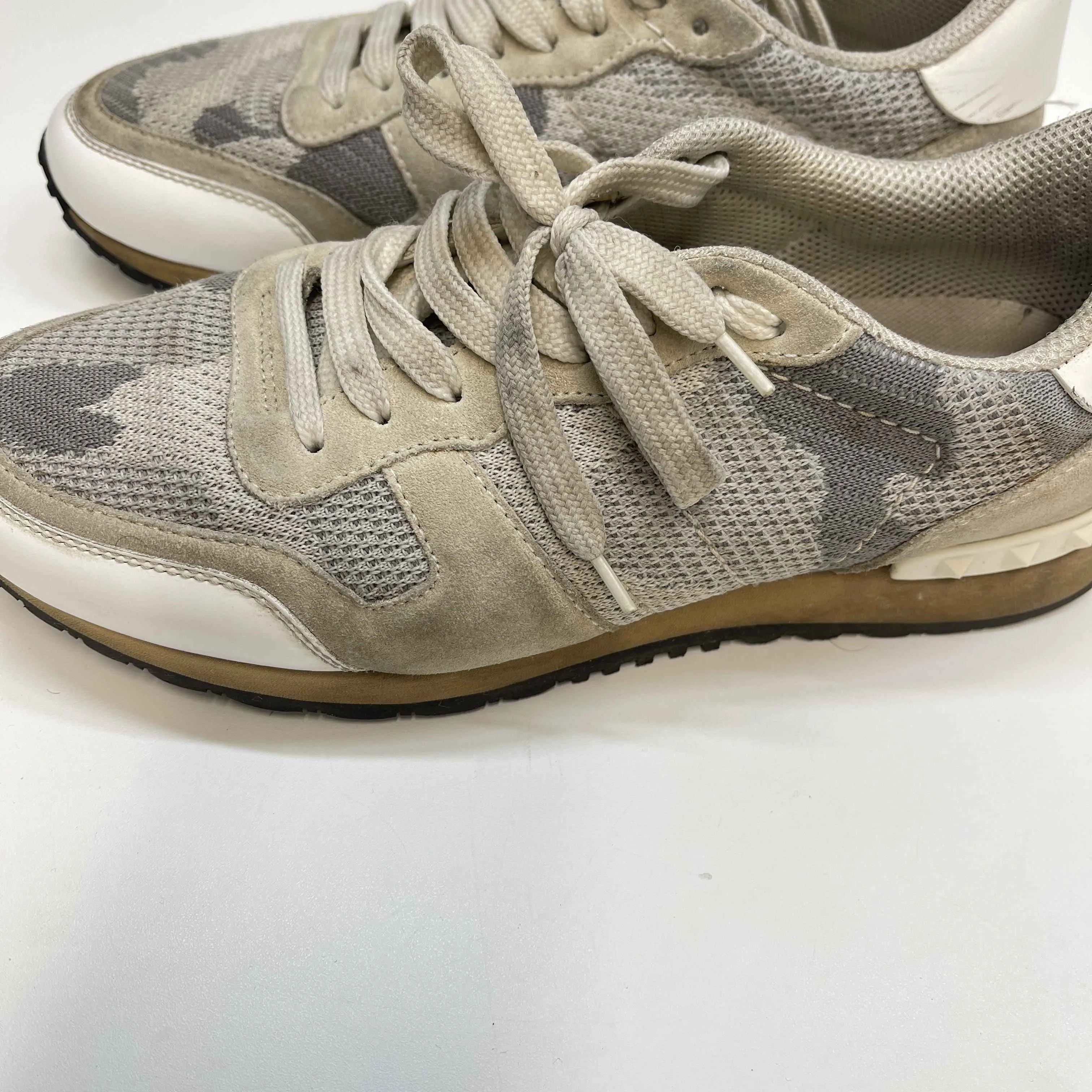 Men's Rockrunner Camouflage Low Trainers Grey Size EU 40 / UK 6