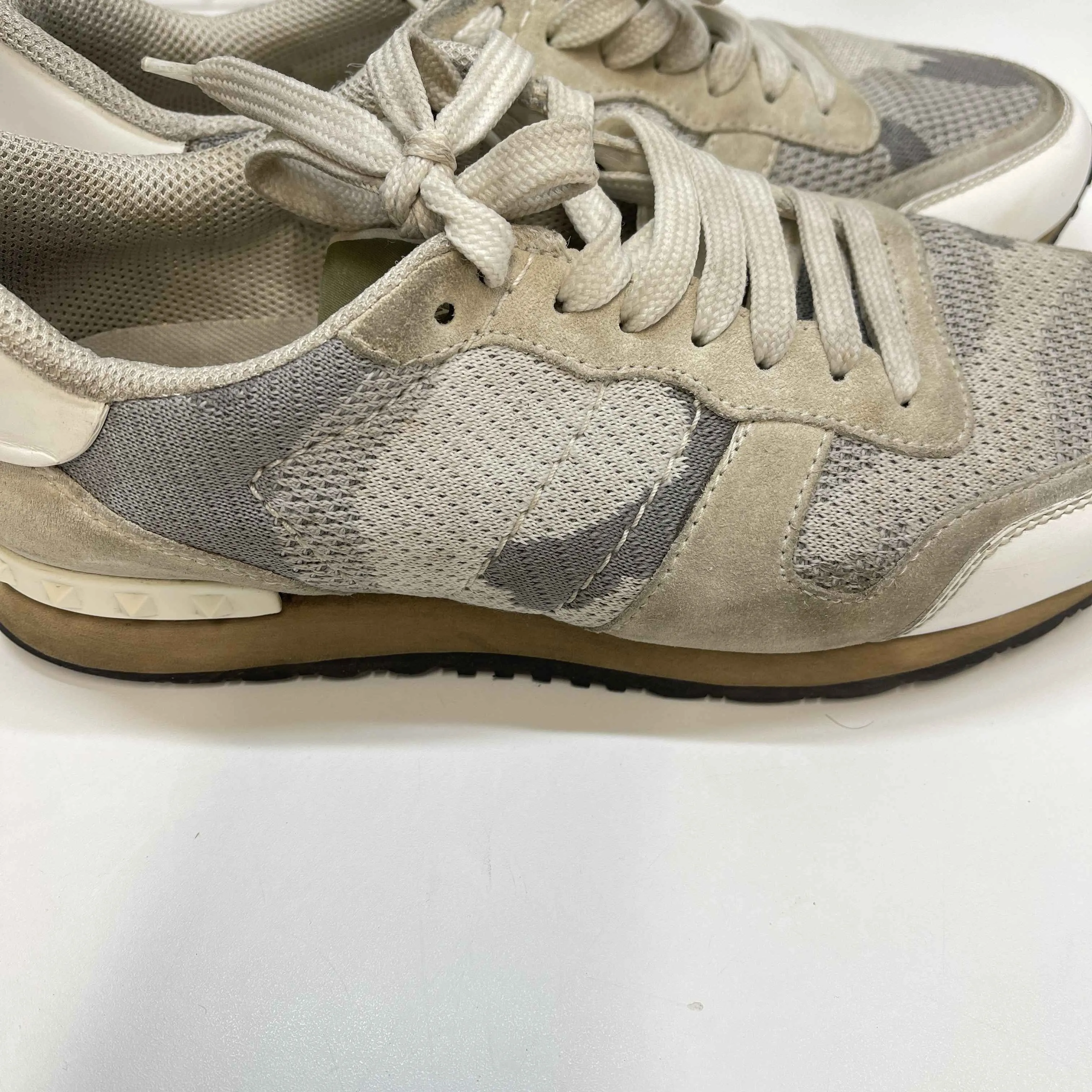 Men's Rockrunner Camouflage Low Trainers Grey Size EU 40 / UK 6