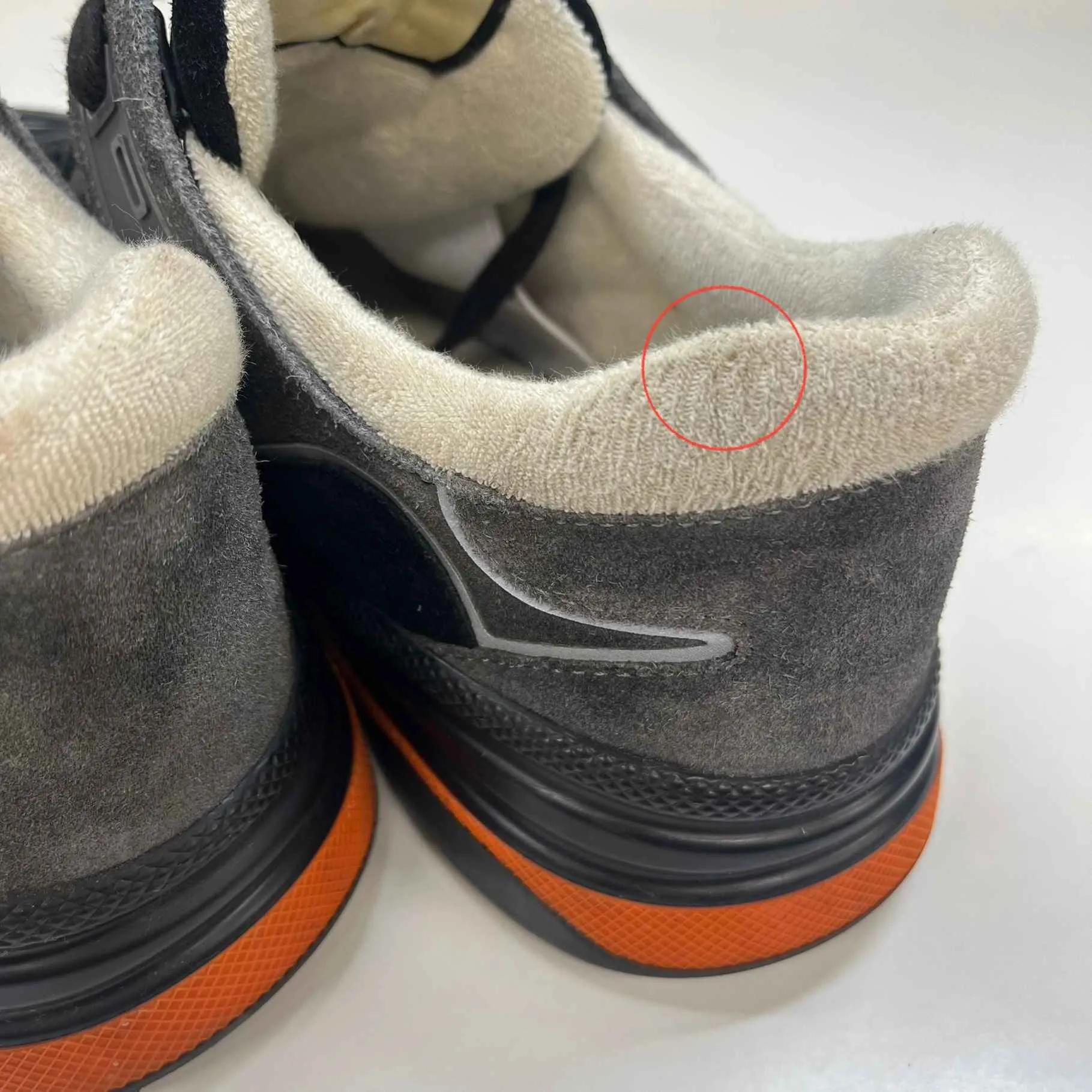 Men's Ultraspace Low Trainers Grey Size EU 44.5 / UK 10.5