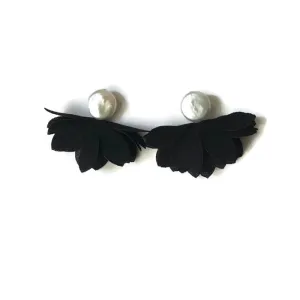 Primrose Blooms - Black