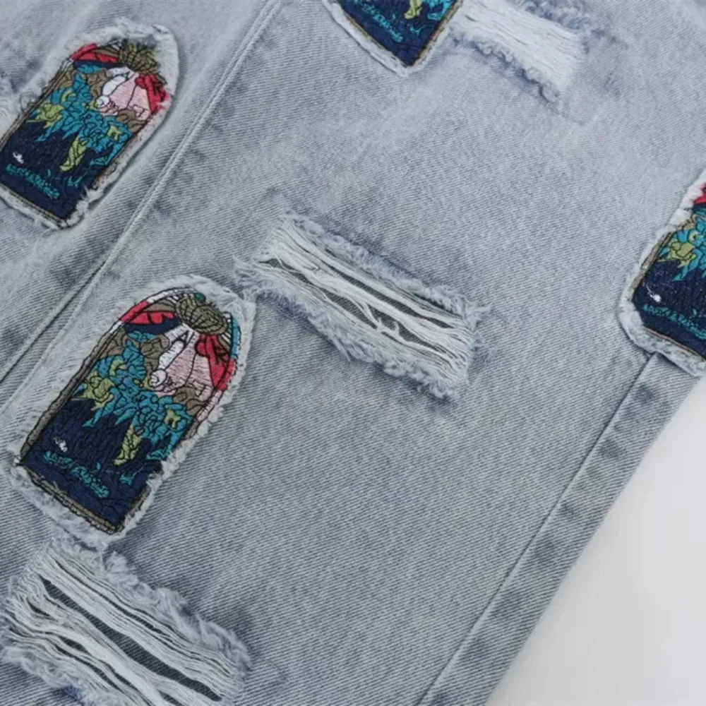 "High Street Patch Embroidery Ripped" Jeans