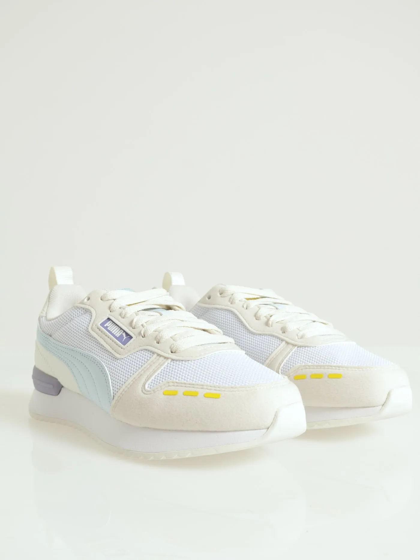 R78 Retro Jogger Sneaker - Light Grey