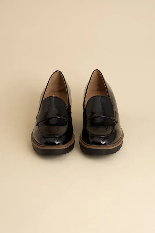 Smart Loafers in Black or Cognac Brown