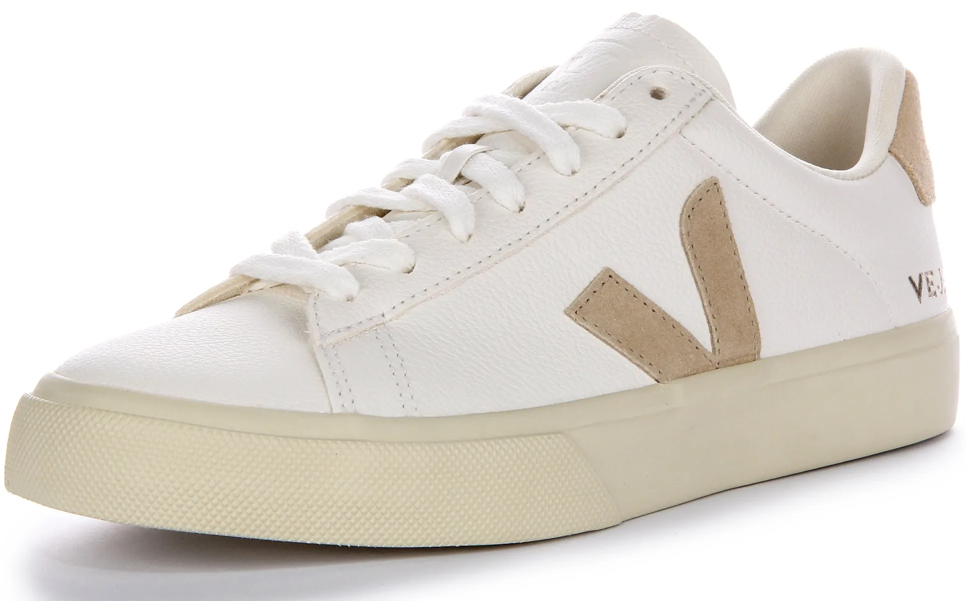 Veja Campo Chromefree In White For Women
