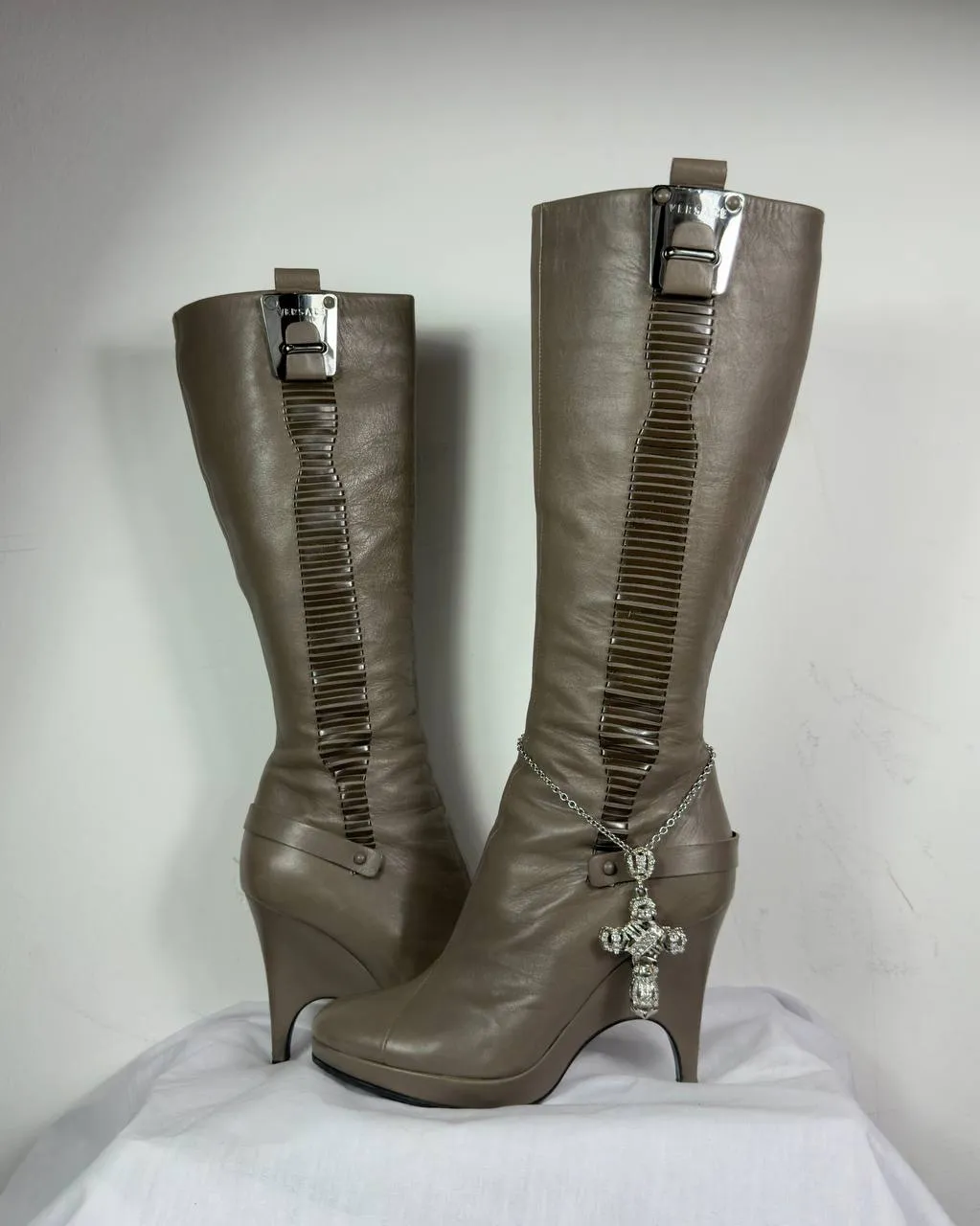 Versace 2008 Vintage Leather Boots 40/40.5