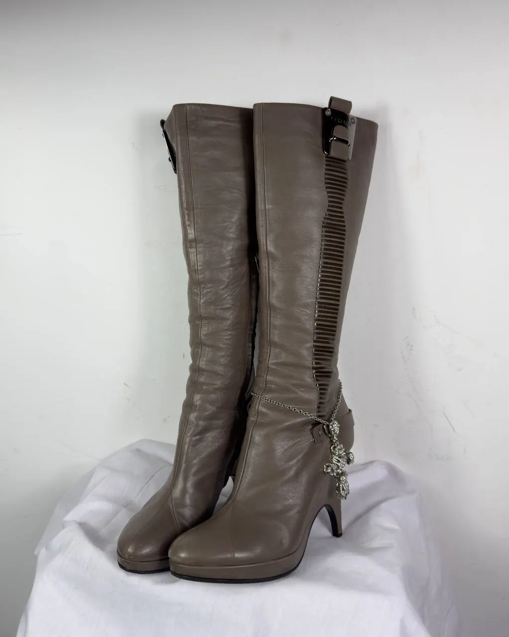 Versace 2008 Vintage Leather Boots 40/40.5