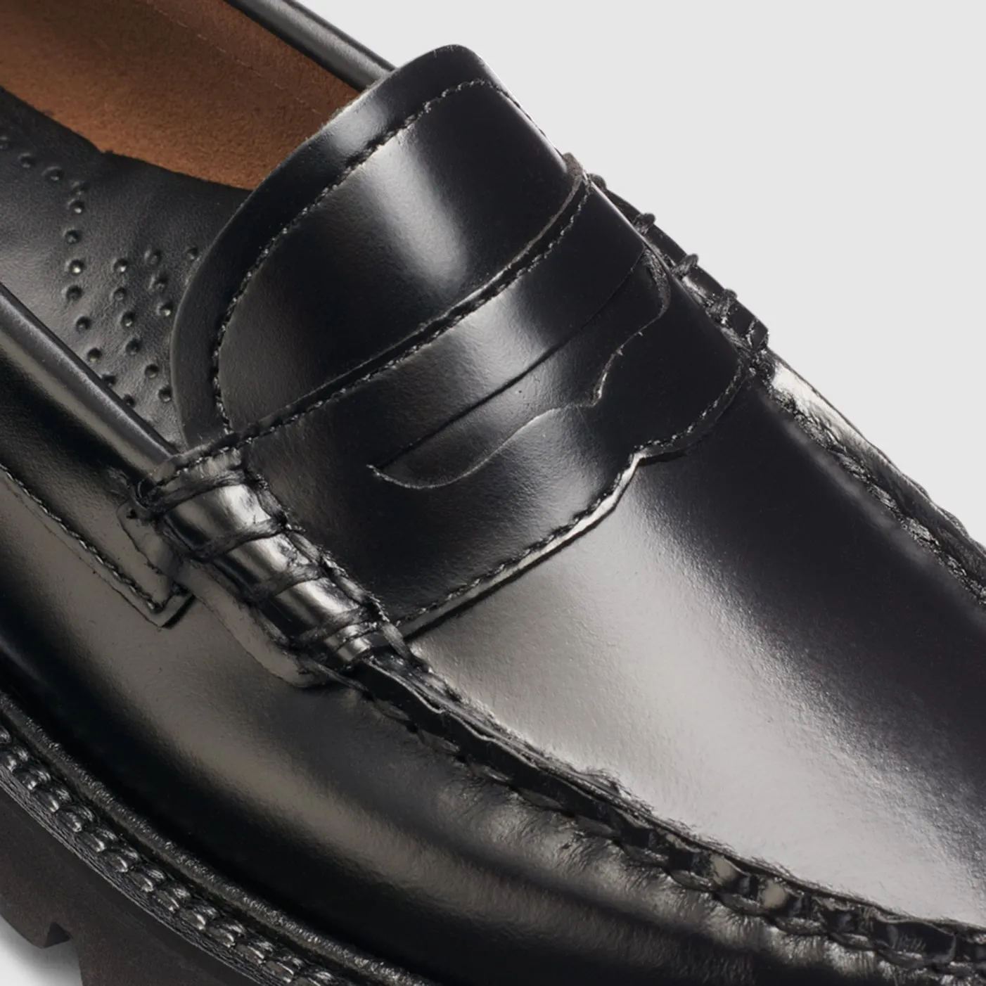 Whitney Super Lug Weejuns Loafer in Black