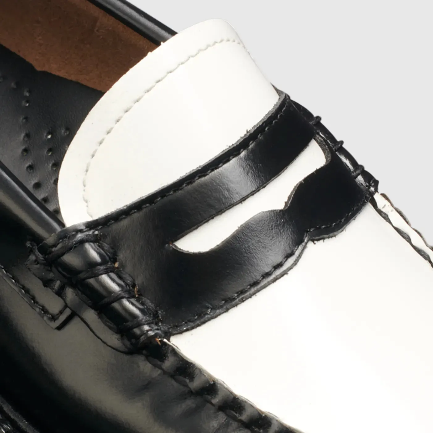Whitney Super Lug Weejuns Loafer in Black/White