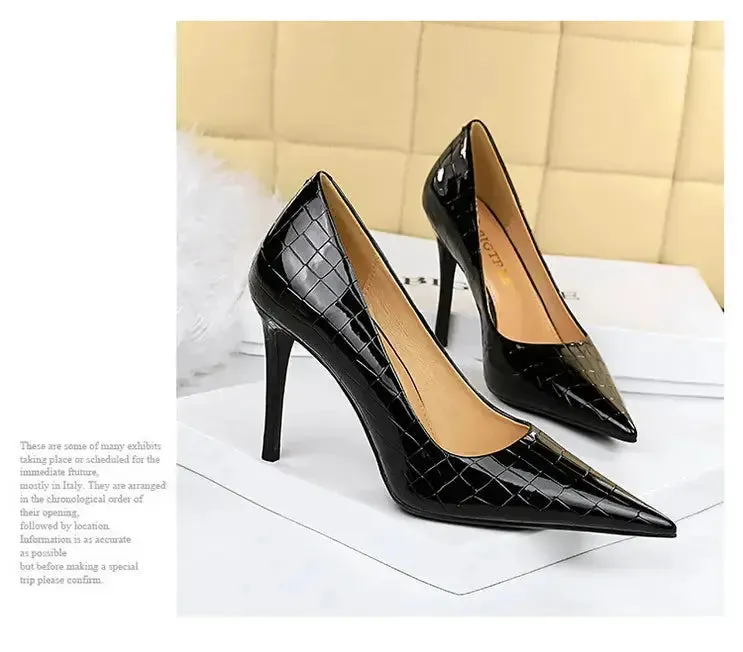 Women's high heels Sexy Pointy Toe PU Leather Black High Heels Pumps Fashion Stone Pattern Thin Heeled Office Lady Shoes