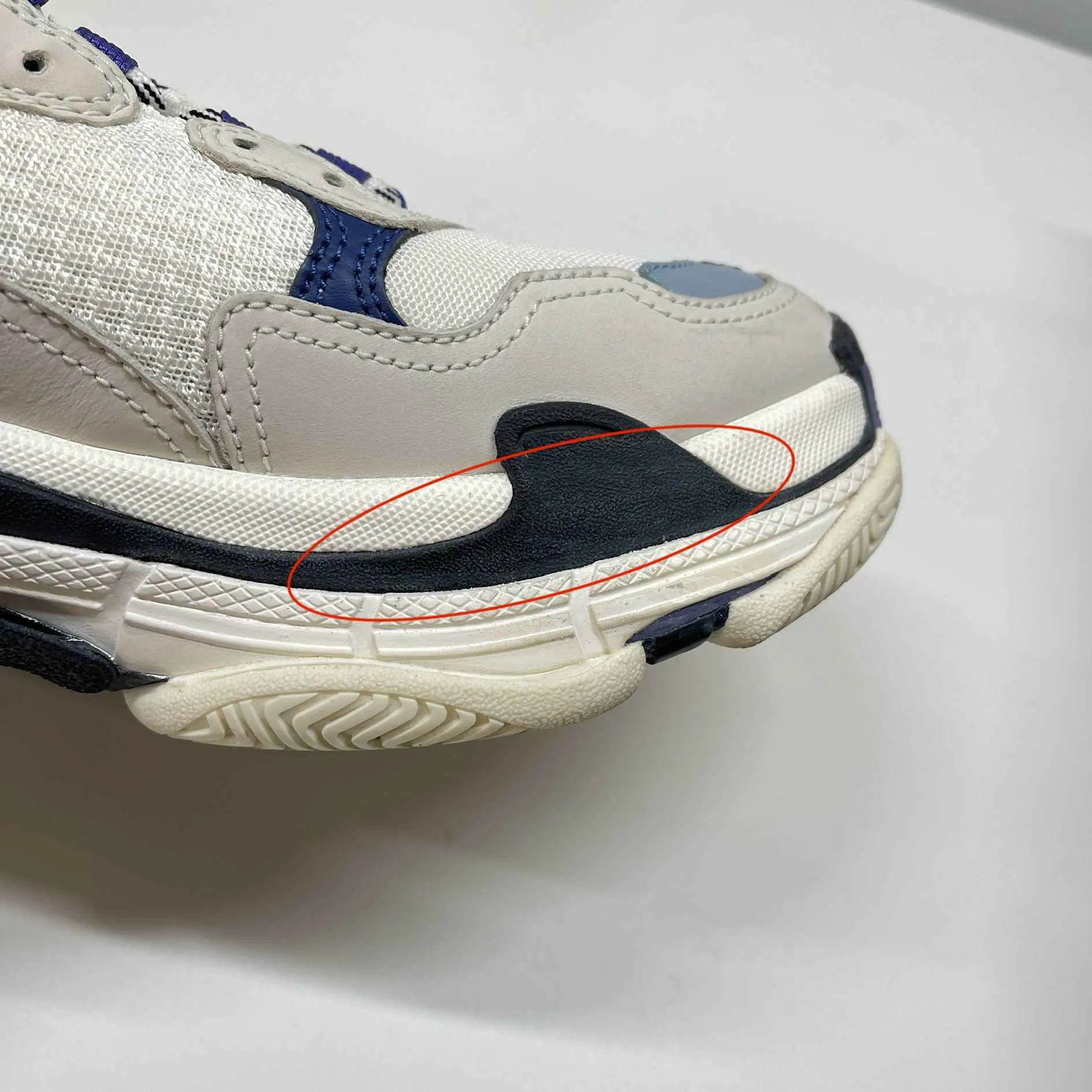 Women's Triple S Low Trainers Purple Size EU 39 / UK 6